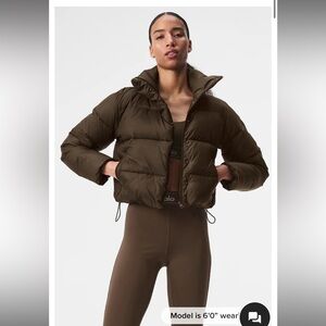 Alo gold rush puffer jacket